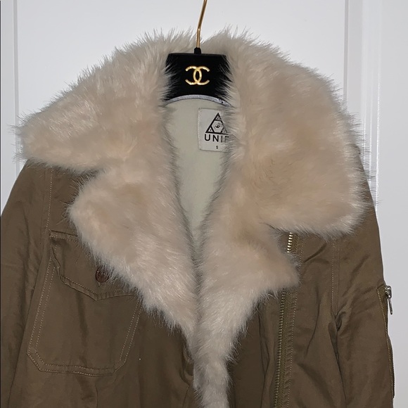 UNIF Army Sherpa Jacket - Picture 9 of 11